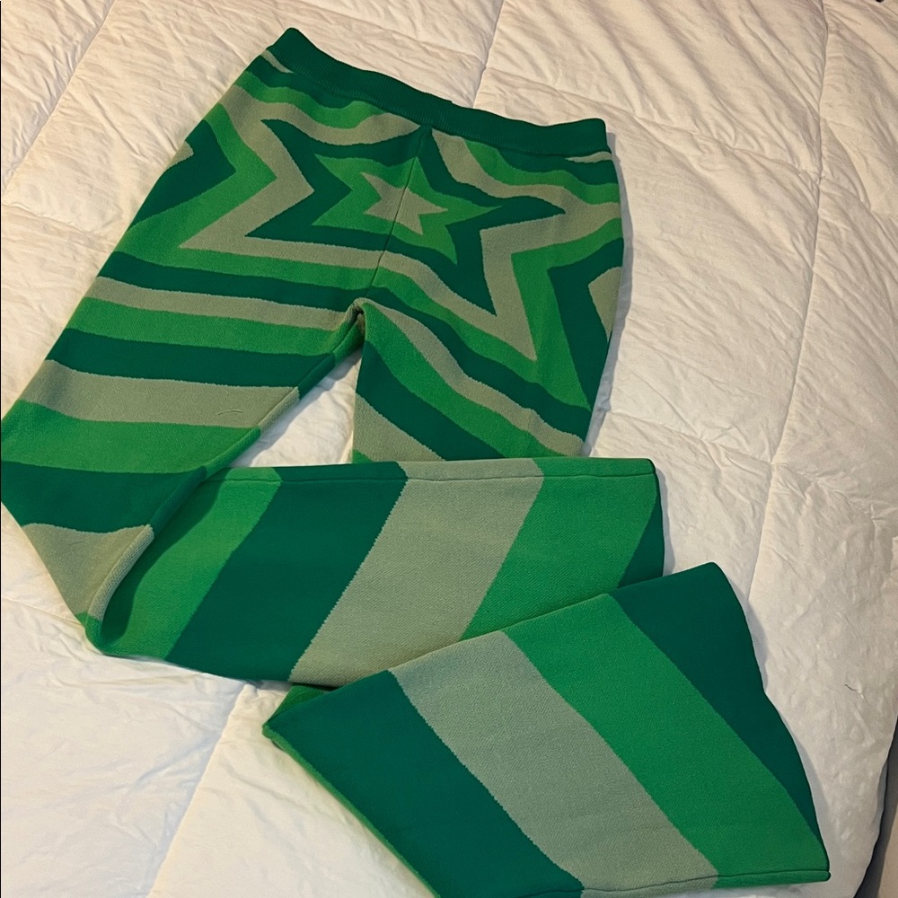 Green Star Patterned Women's Set - image 9